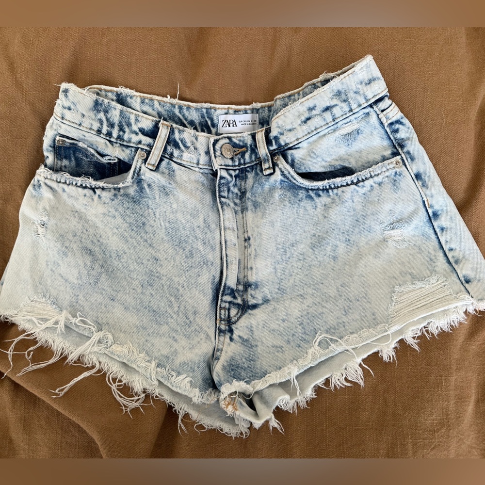Zara Jean shorts. Size 6